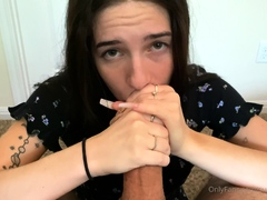 Great Amateur Blowjob With Cumshot