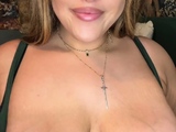 Big boob brunette masturbates on webcam