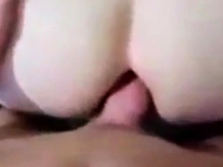 Amateur Bareback White Bubble Ass on Cam